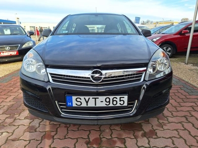 OPEL ASTRA H 1.4 Essentia gyári fény 90e km