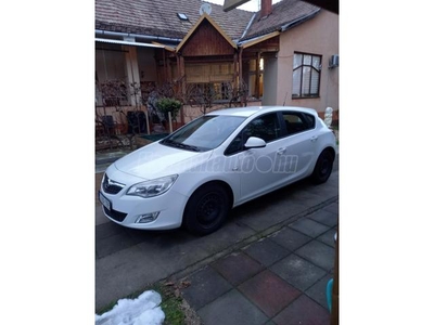 OPEL ASTRA J 1.4 T Enjoy