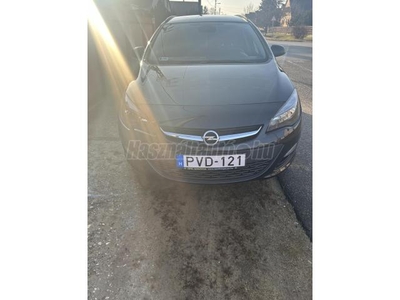 OPEL ASTRA J 1.6 CDTI Start-Stop Cosmo