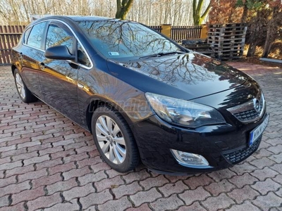 OPEL ASTRA J 1.7 CDTI Start-Stop EcoFLEX Cosmo