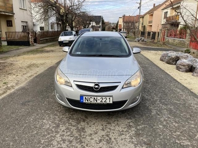 OPEL ASTRA J Astra Sports Tourer 1.7 CDTI Cosmo 5 ajtós. 110 LE