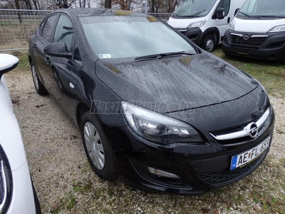 OPEL ASTRA J Sedan 1.4 T BEST