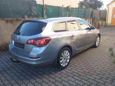 OPEL ASTRA J Sports Tourer 1.7 CDTI Cosmo Digitklíma.ABS.6seb.Ülésfüt.Félbőr.Xenon