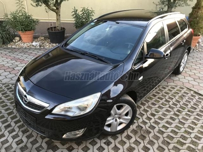 OPEL ASTRA J Sports Tourer 1.7 CDTI Sport Klima. tempomat. multikormány