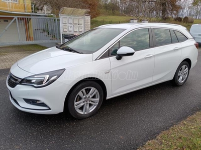 OPEL ASTRA K Sports Tourer 1.4 T Start-Stop Enjoy Márkaszervizben szervizelt. garantált km