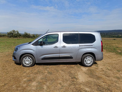 OPEL COMBO Life 1.2 T Edition Plus XL (7 személyes )