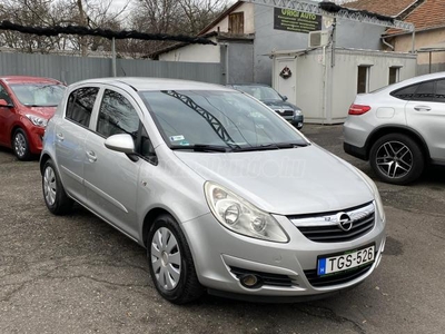 OPEL CORSA D 1.4 Enjoy 132 000 KM! GYÁRI KERÉKPÁRTARTÓVAL SZERELT!