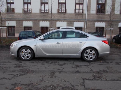 OPEL INSIGNIA 1.6 T Cosmo