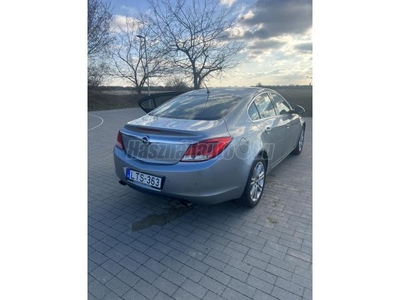 OPEL INSIGNIA 1.6 T Edition Limusine