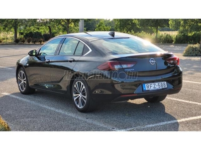 OPEL INSIGNIA Grand Sport 1.5 Innovation Start Stop BOSE. HUD. LED mátrix. AGR. bőr. masszázs. 1. tulaj. szervizkönyv