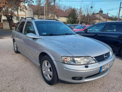 OPEL VECTRA Caravan 1.8 16V Comfort DIGITÁLIS KLÍMA TEMPOMAT XENON VONÓHOROG