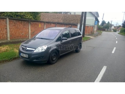 OPEL ZAFIRA B 1.8 Cosmo Easytronic