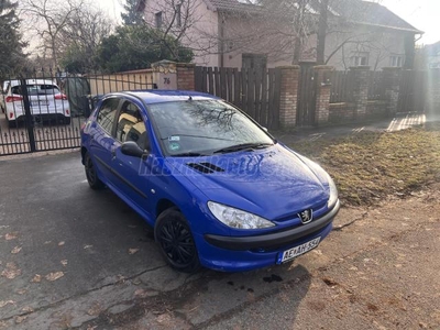 PEUGEOT 206 1.4 16V Premium