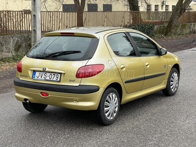 PEUGEOT 206 1.4 Color Line