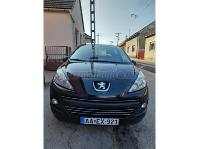 PEUGEOT 207 1.4 200 év