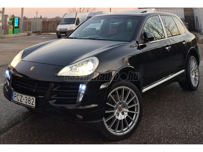 PORSCHE CAYENNE Tiptronic ic Újszerű állapot! Törzskönyves.