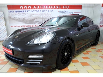 PORSCHE PANAMERA 4 PDK 4WD! CHRONO! NAVI! NAPFÉNYTETŐ! BŐR! LED! MEGKÍMÉLT!