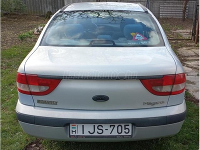 RENAULT MEGANE 1.4 16V Alize