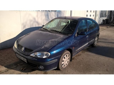 RENAULT MEGANE 1.4 16V Authentique