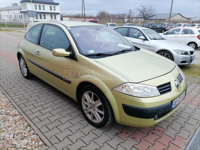 RENAULT MEGANE 1.4 Authentique