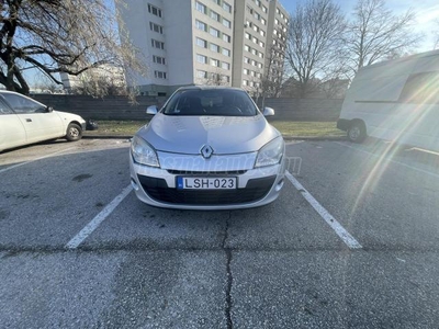 RENAULT MEGANE 1.5 dCi Dynamique