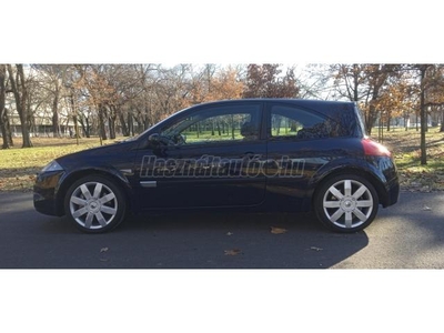 RENAULT MEGANE 2.0 T Sport RS