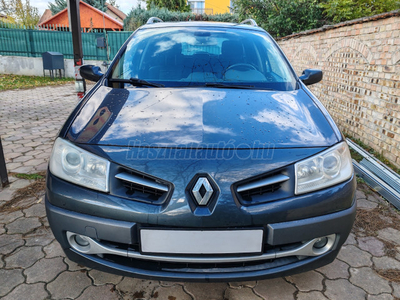 RENAULT MEGANE Grandtour 1.9 dCi Extreme Plus Navi. Tempomat.. Téli kerék!