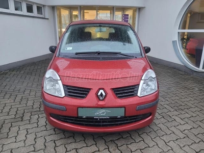 RENAULT MODUS 1.2 16V Dynamique GARANCIÁVAL!