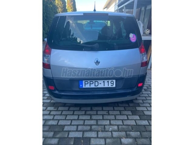 RENAULT SCENIC Grand Scénic 1.6 Authentique