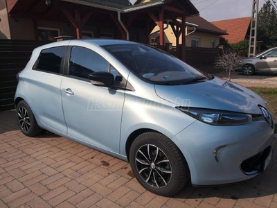 RENAULT ZOE Life Q210 NAVI.ÚJGUMIK+ÚJBIKOLORALUFELNI.TOL.KAMERA+RADAR