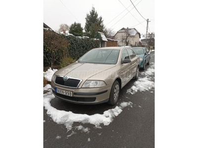 SKODA OCTAVIA 1.4 Ambiente