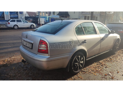 SKODA OCTAVIA 1.6 Ambiente