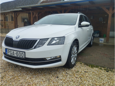 SKODA OCTAVIA Combi 1.6 CR TDI Ambition