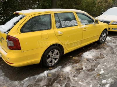 SKODA OCTAVIA Combi 1.6 CR TDI Classic DSG DPF