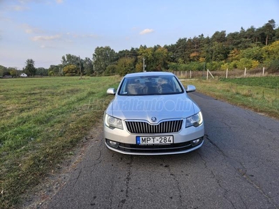 SKODA SUPERB 2.0 CR TDI Elegance DSG