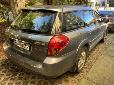 SUBARU OUTBACK 2.5 Trend