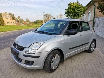 SUZUKI SWIFT 1.3 GLX CD AC 4wd