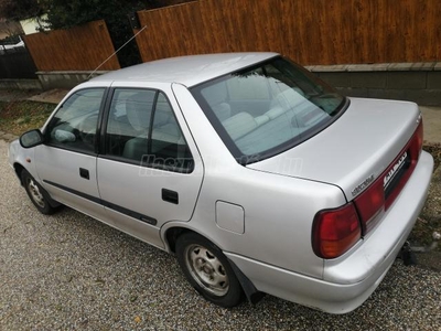 SUZUKI SWIFT Sedan 1.3 16V GLX