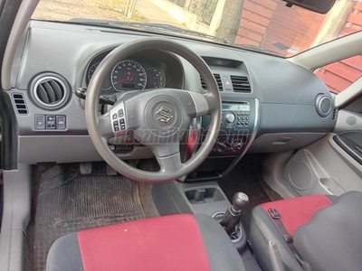 SUZUKI SX4 1.5 GLX AC