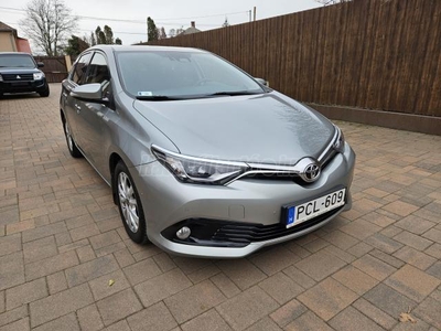 TOYOTA AURIS 1.6 D-4D Active Trend+ Első Tulajdonostól! 123 Ekm!