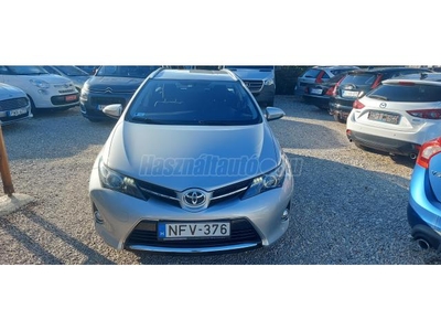 TOYOTA AURIS 1.6 Live 92e km! Magyar! 2kulcs. 1.6benzin! Kamera. alufelni!