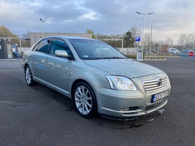 TOYOTA AVENSIS 2.0 D GYÁRI ÁLL+MAGYAR+XENON