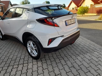 TOYOTA C-HR 1.2T Comfort Business