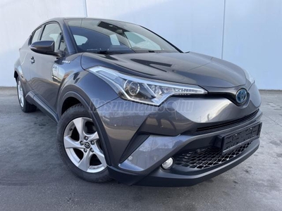 TOYOTA C-HR 1.8 Hybrid Dynamic Comfort e-CVT Ülésfűtés-kamera-keyles-sávtartó