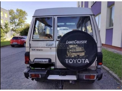 TOYOTA LAND CRUISER