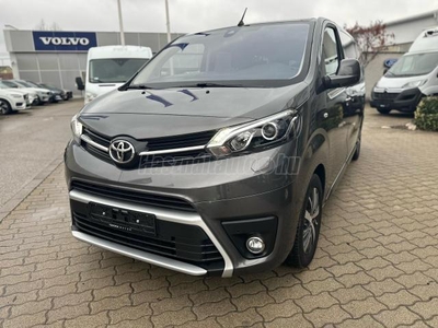 TOYOTA PROACE 2.0 D-4D Family Comfort L2H1 Magyarországi! Bemutató autó! Azonnal! ÁFÁ-S!!!!