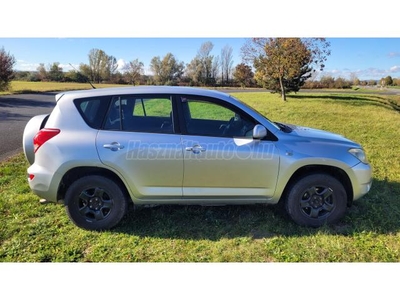 TOYOTA RAV 4 Rav4 2.2 D-4D 4x4