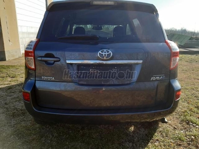 TOYOTA RAV 4 Rav4 2.2 DCAT Executive (Automata)