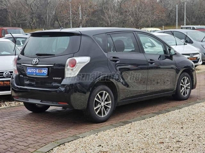 TOYOTA VERSO 2.0 D-4D Premium Navi