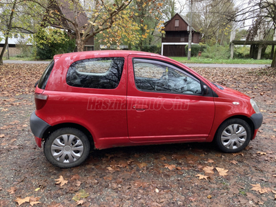 TOYOTA YARIS 1.0